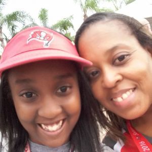 Meet your Posher, Danielle